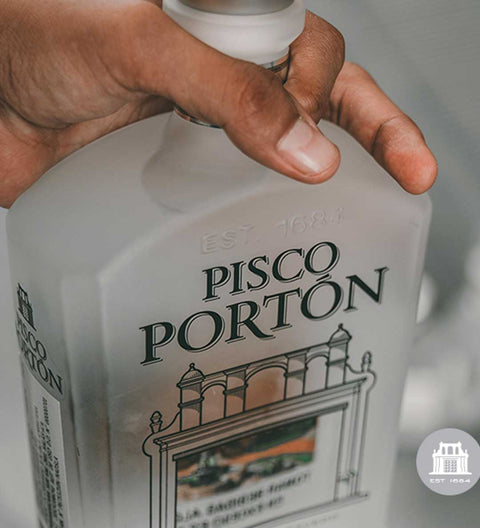 Pisco Portón Acholado 43° Perú